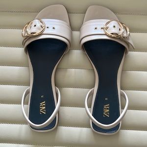 Zara cream alingback buckle sandal size 39
